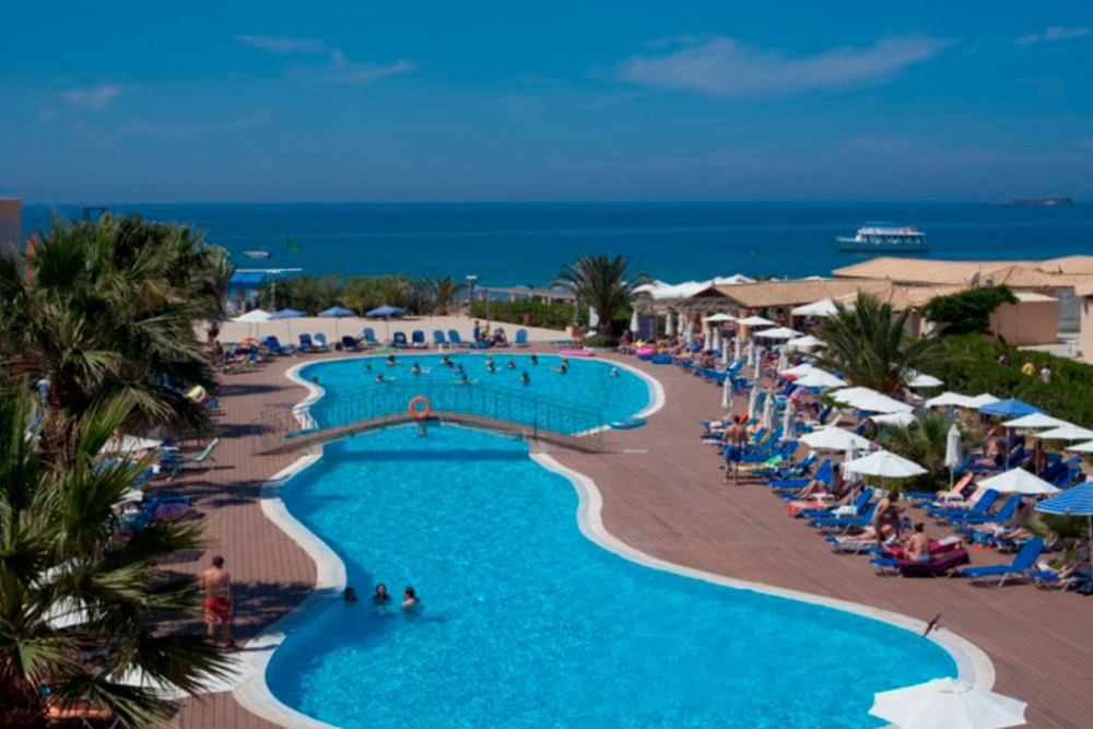 Sandy Beach Resort 4 Албания